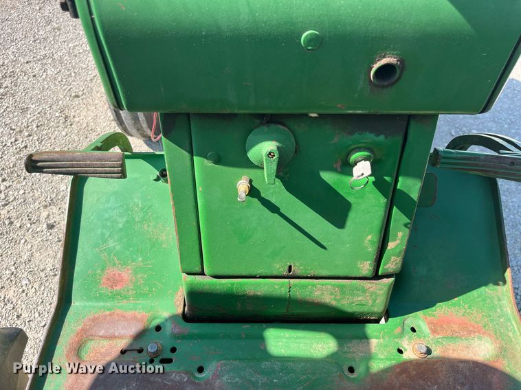 image for item EH2841 1971 John Deere 4020 tractor