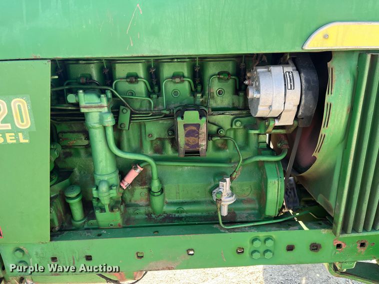 image for item EH2841 1971 John Deere 4020 tractor