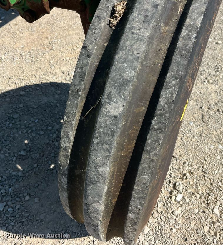 image for item EH2841 1971 John Deere 4020 tractor