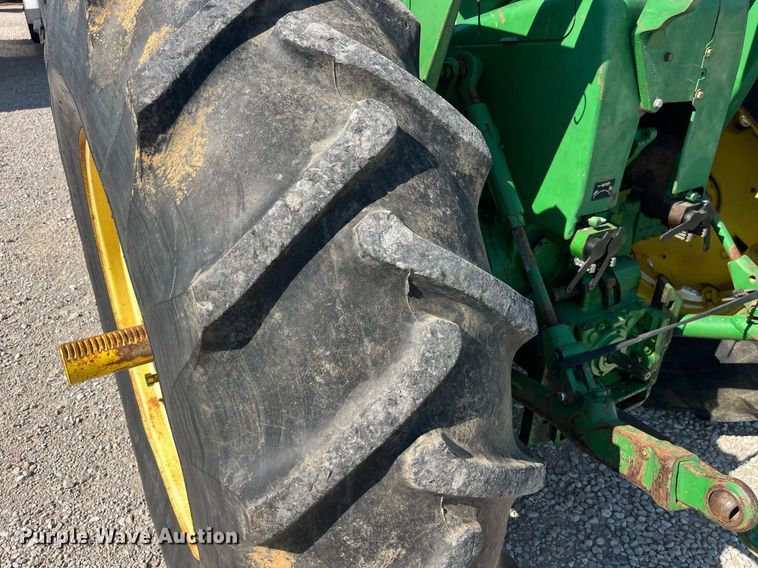 image for item EH2841 1971 John Deere 4020 tractor