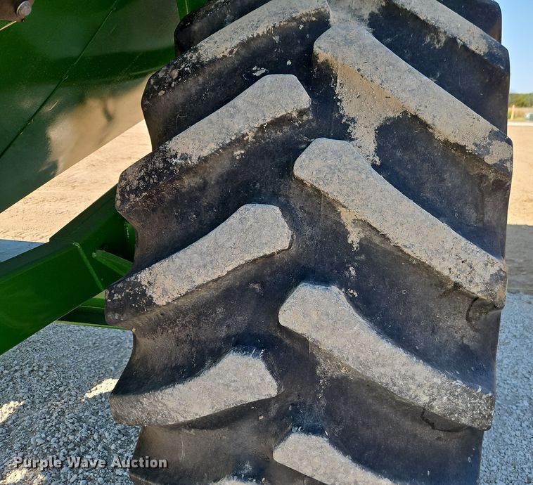 image for item EI8422 Unverferth 8250 grain cart