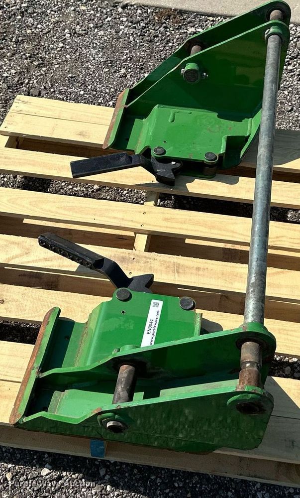 image for item EN0044 John Deere   tractor loader to skid steer adapter