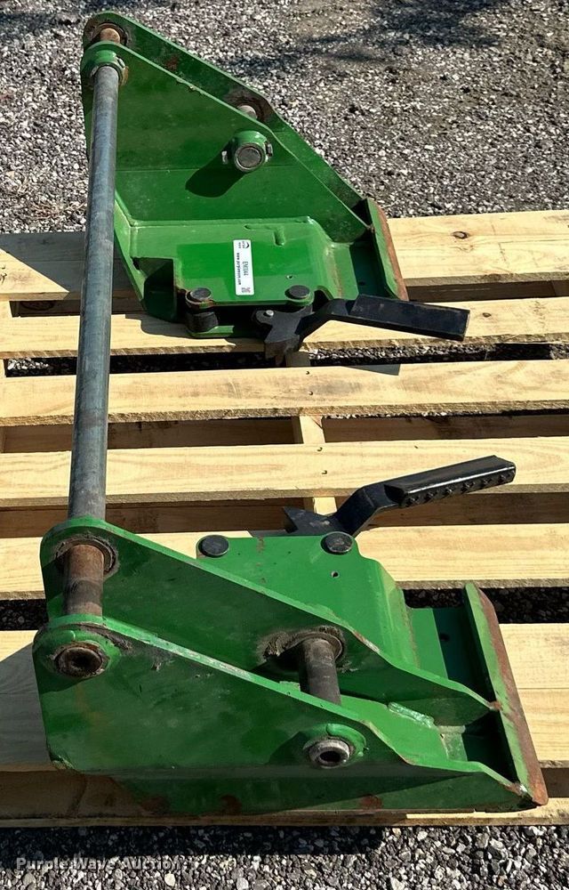 image for item EN0044 John Deere   tractor loader to skid steer adapter