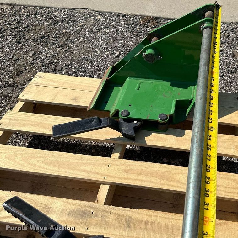 image for item EN0044 John Deere   tractor loader to skid steer adapter