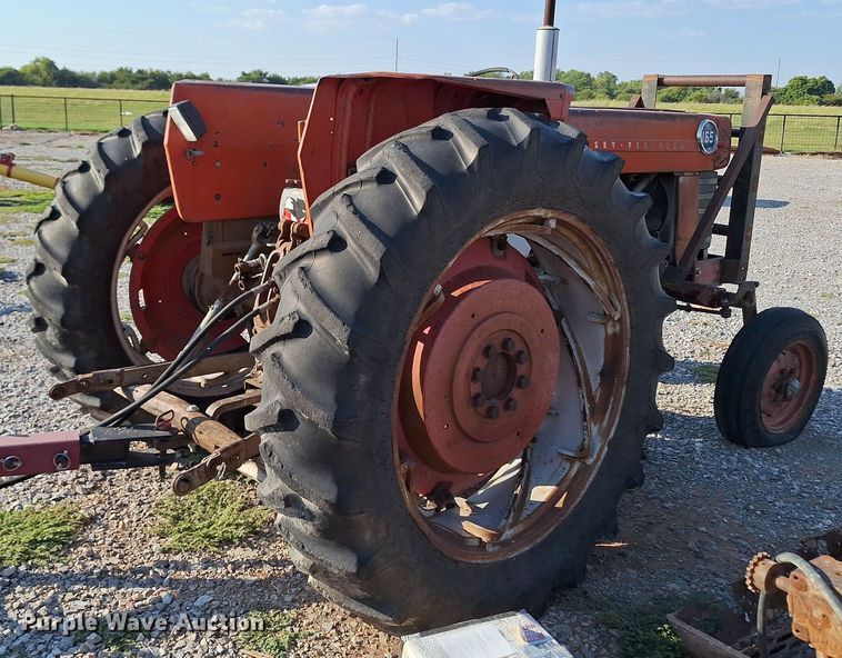 image for item EQ2307 Massey ferguson 165 tractor