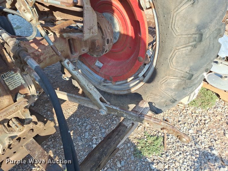 image for item EQ2307 Massey ferguson 165 tractor