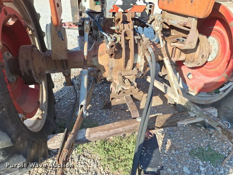 image for item EQ2307 Massey ferguson 165 tractor