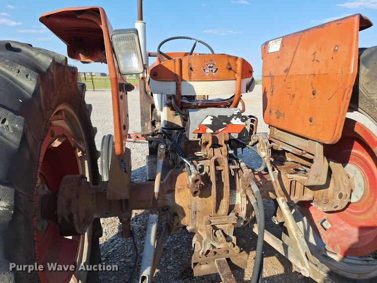 image for item EQ2307 Massey ferguson 165 tractor