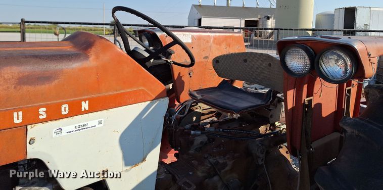 image for item EQ2307 Massey ferguson 165 tractor