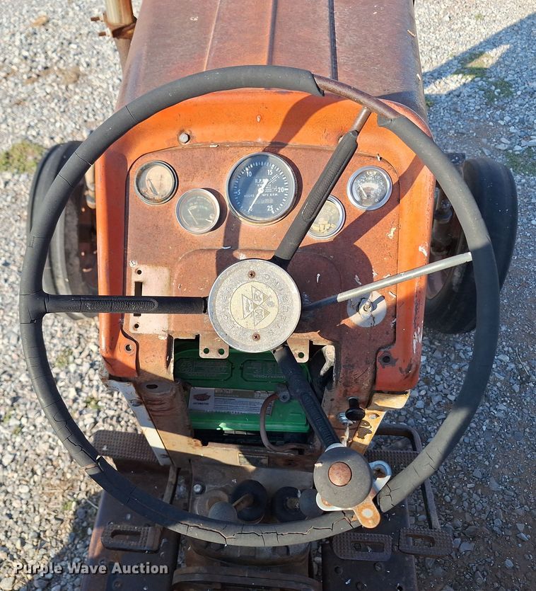 image for item EQ2307 Massey ferguson 165 tractor
