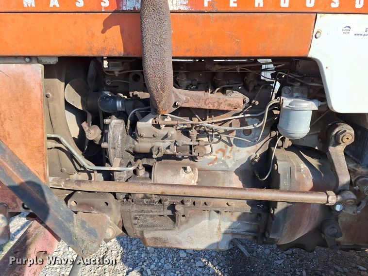 image for item EQ2307 Massey ferguson 165 tractor