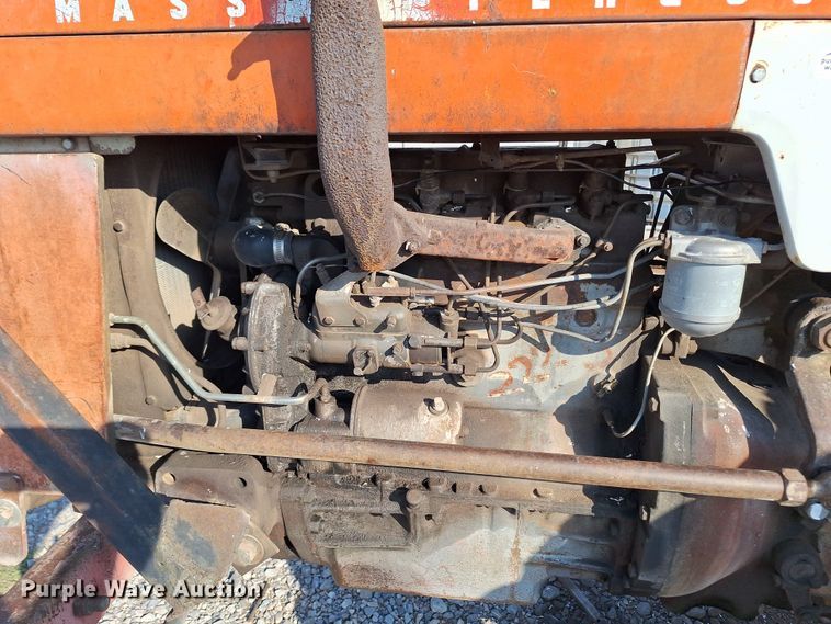 image for item EQ2307 Massey ferguson 165 tractor