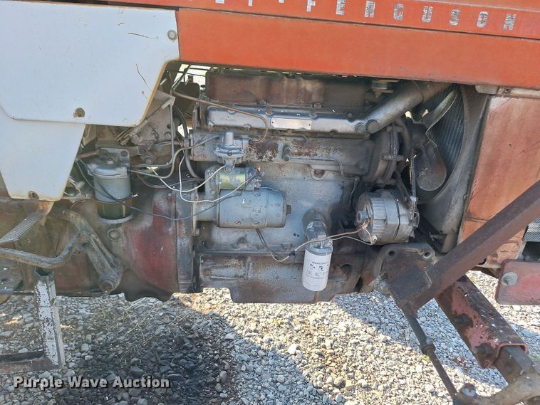 image for item EQ2307 Massey ferguson 165 tractor