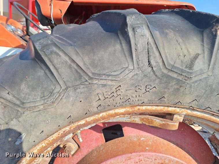 image for item EQ2307 Massey ferguson 165 tractor