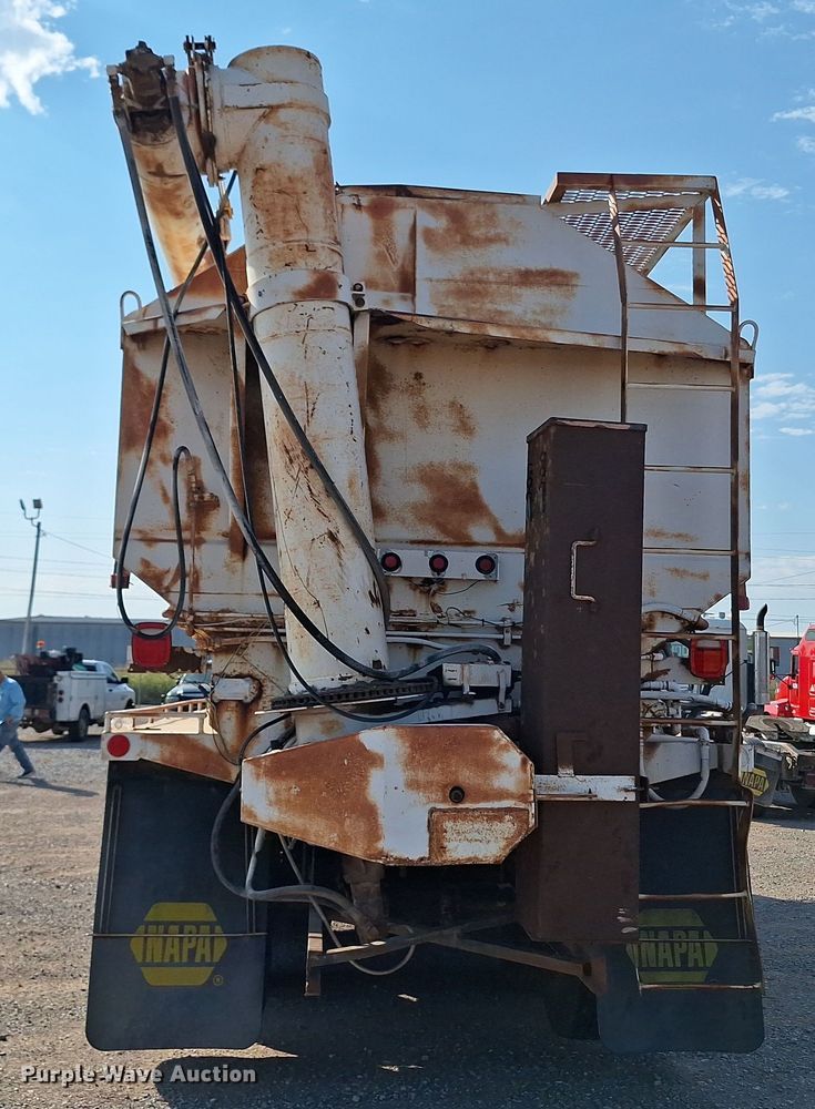 image for item EQ2308 1995 Peterbilt 377 feed delivery truck