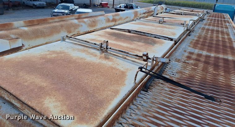 image for item EQ2308 1995 Peterbilt 377 feed delivery truck