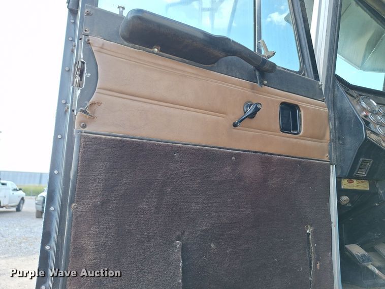 image for item EQ2308 1995 Peterbilt 377 feed delivery truck