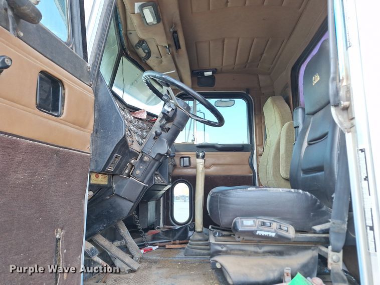 image for item EQ2308 1995 Peterbilt 377 feed delivery truck