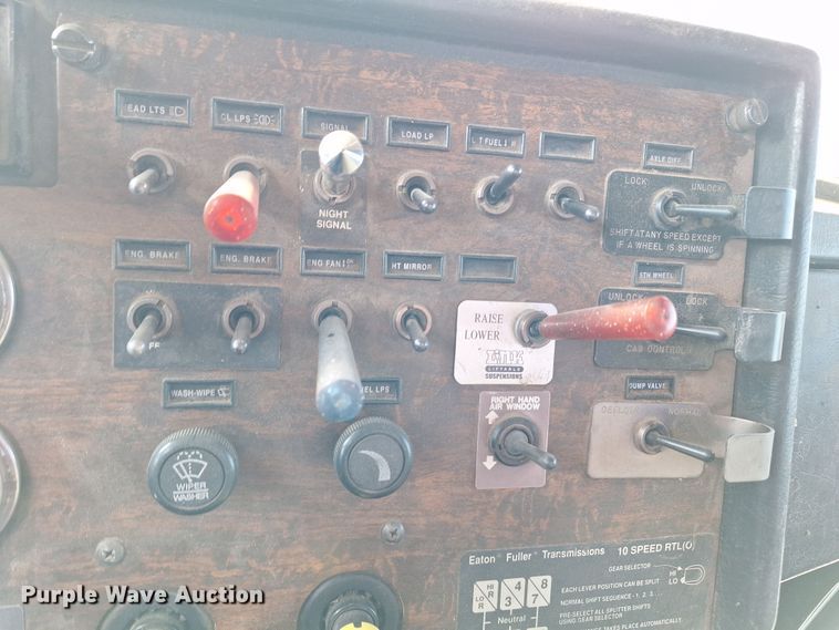 image for item EQ2308 1995 Peterbilt 377 feed delivery truck