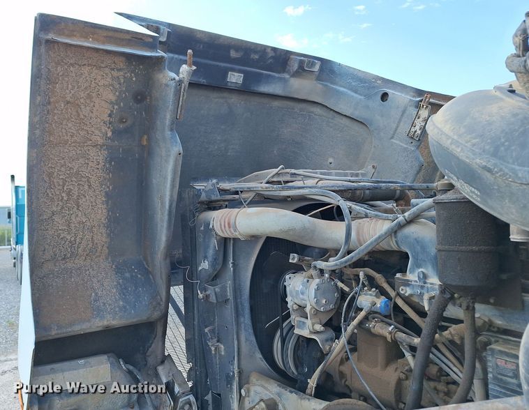 image for item EQ2308 1995 Peterbilt 377 feed delivery truck