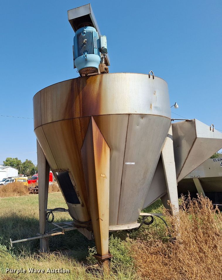 image for item EQ2313 Fertilizer mixer