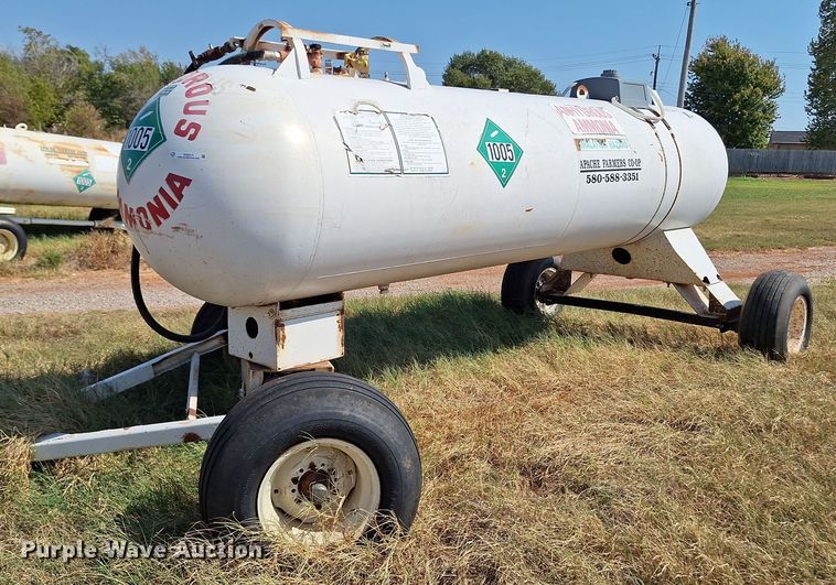 image for item EQ2314 NH3 tank trailer
