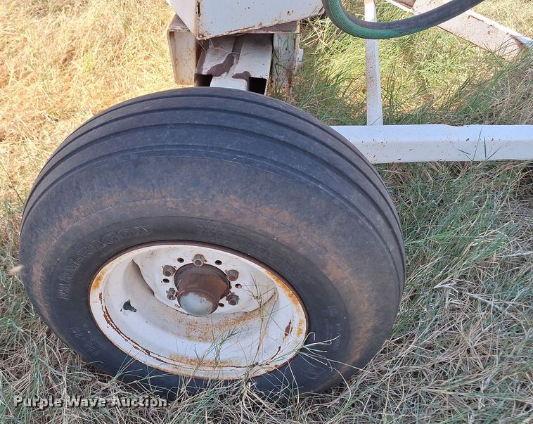 image for item EQ2314 NH3 tank trailer