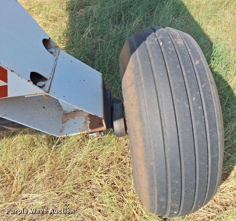 image for item EQ2314 NH3 tank trailer