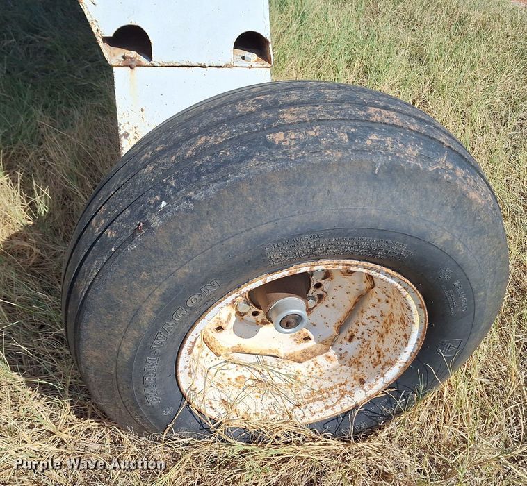 image for item EQ2314 NH3 tank trailer