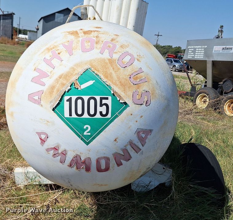 image for item EQ2315 NH3 tank trailer