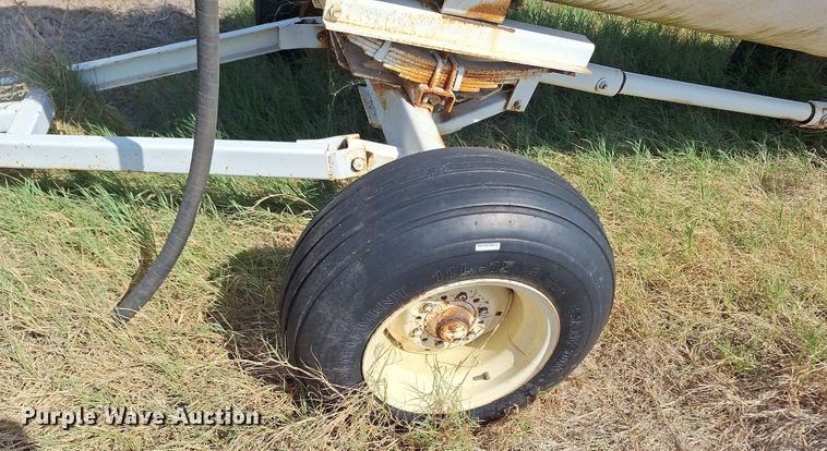 image for item EQ2315 NH3 tank trailer