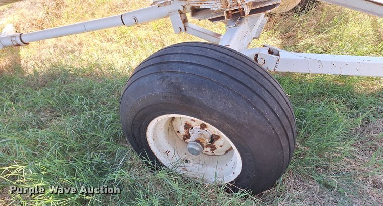 image for item EQ2315 NH3 tank trailer