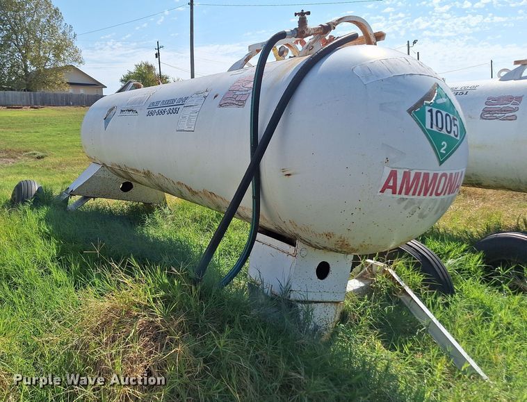 image for item EQ2317 NH3 tank trailer