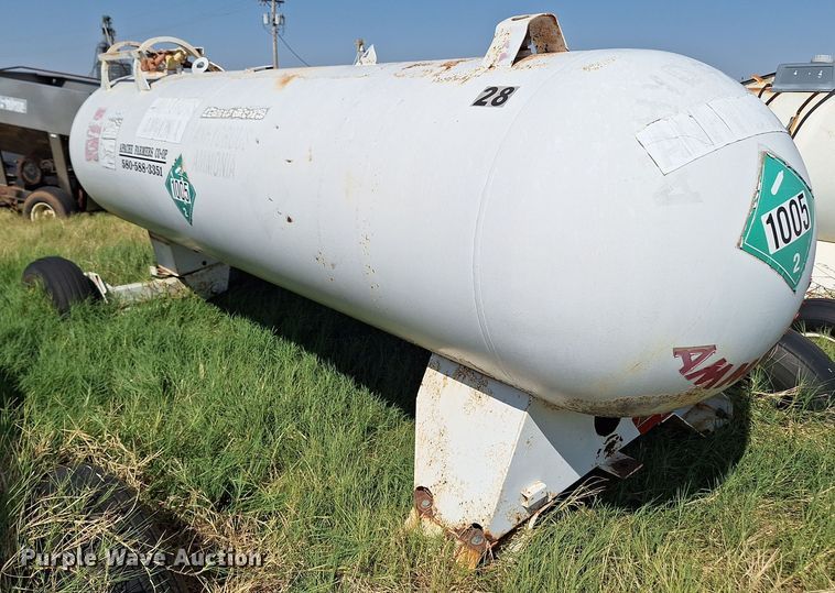 image for item EQ2317 NH3 tank trailer