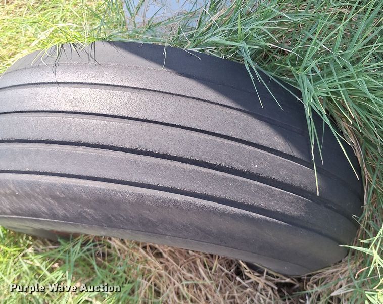 image for item EQ2317 NH3 tank trailer