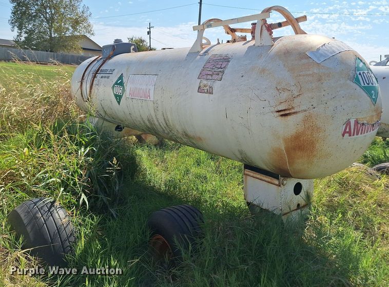 image for item EQ2318 NH3 tank trailer