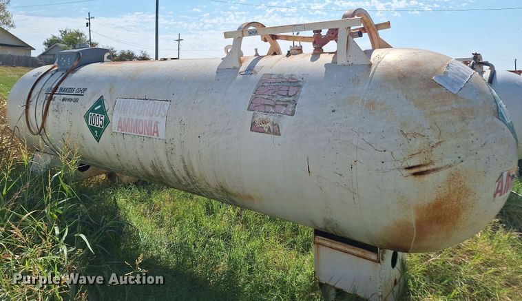 image for item EQ2318 NH3 tank trailer