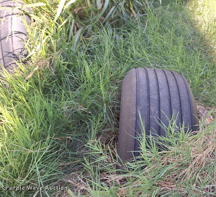 image for item EQ2318 NH3 tank trailer