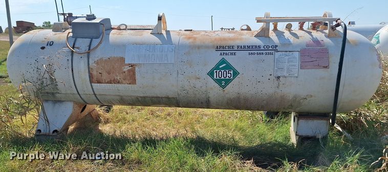 image for item EQ2319 NH3 tank trailer