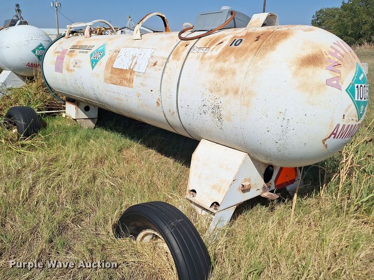 image for item EQ2319 NH3 tank trailer