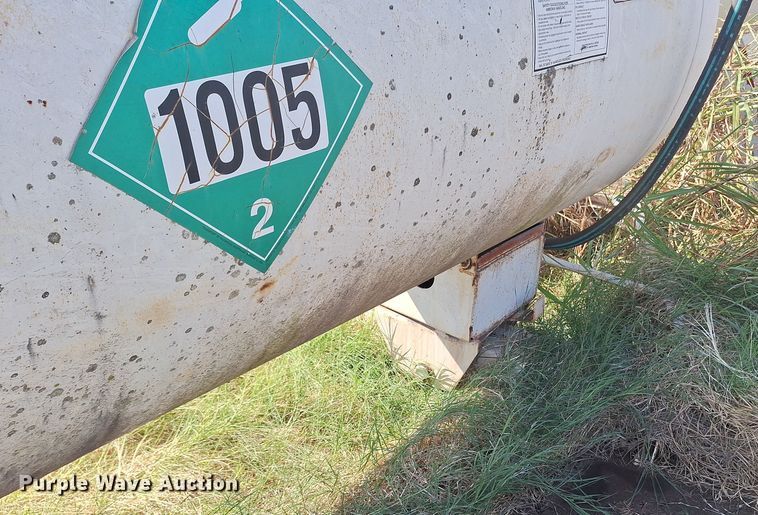 image for item EQ2319 NH3 tank trailer