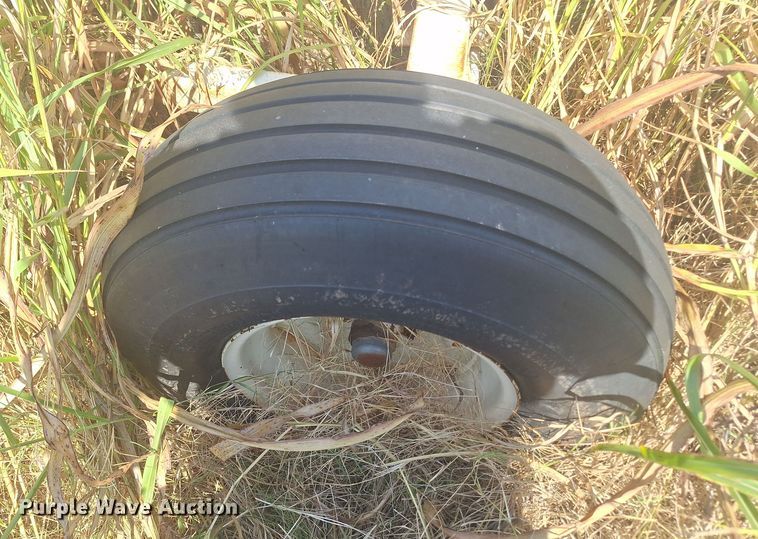 image for item EQ2320 NH3 tank trailer