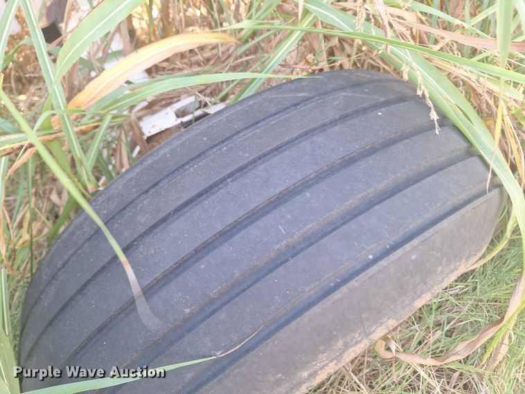 image for item EQ2320 NH3 tank trailer