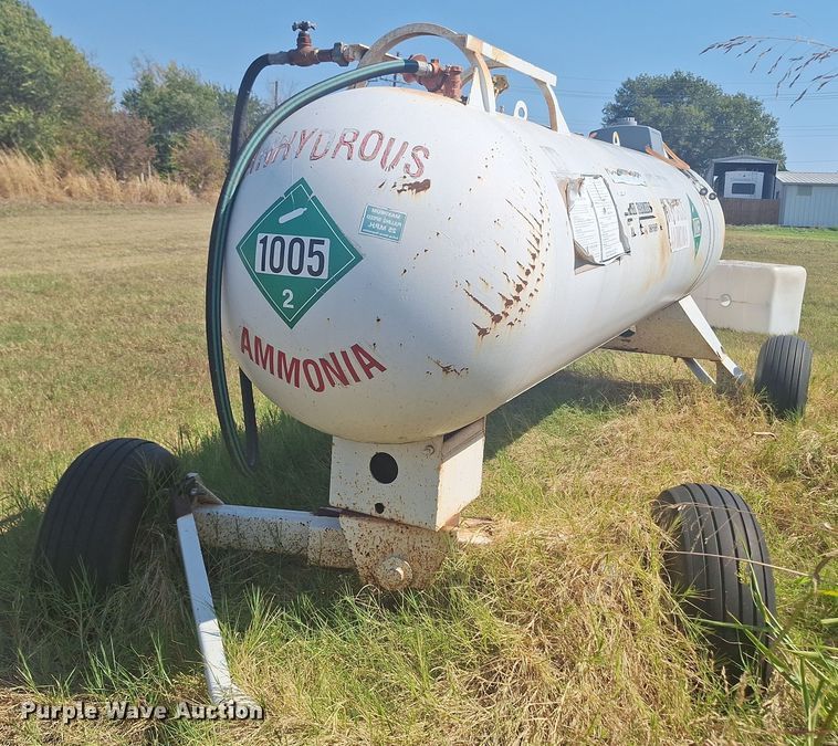 image for item EQ2321 NH3 tank trailer