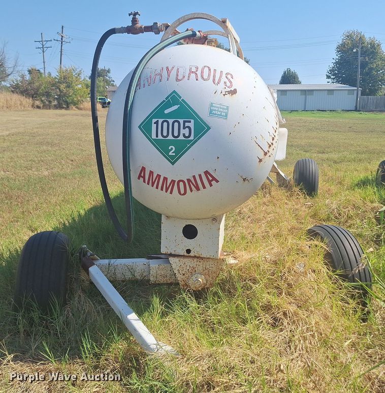 image for item EQ2321 NH3 tank trailer