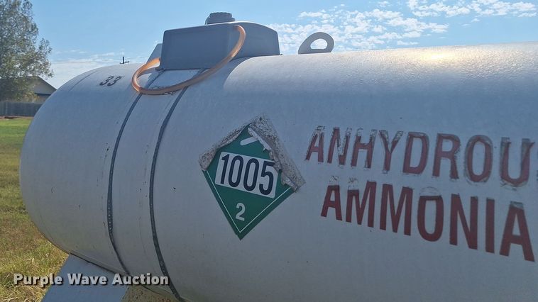 image for item EQ2321 NH3 tank trailer