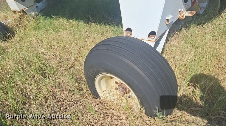 image for item EQ2321 NH3 tank trailer