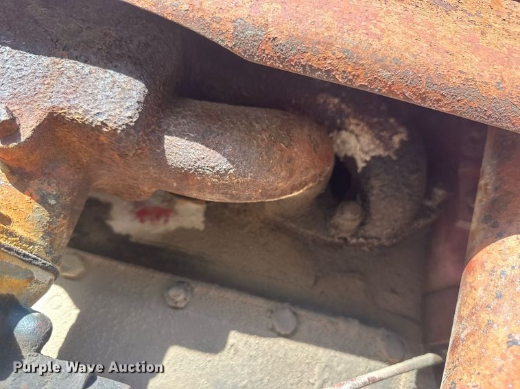 image for item ER8027 1952 International Harvester Farmall H tractor