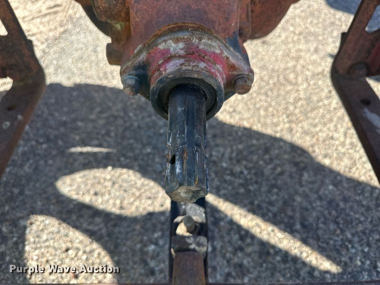 image for item ER8027 1952 International Harvester Farmall H tractor