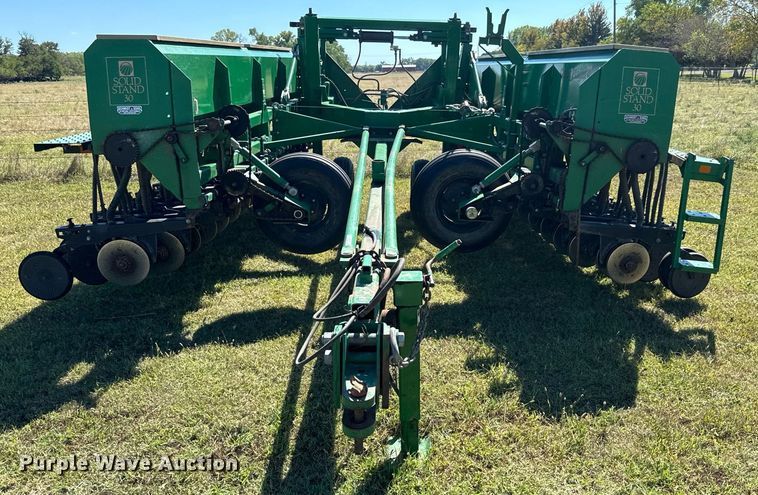 image for item MV9214 1998 Great Plains Solid Stand 30 grain drill